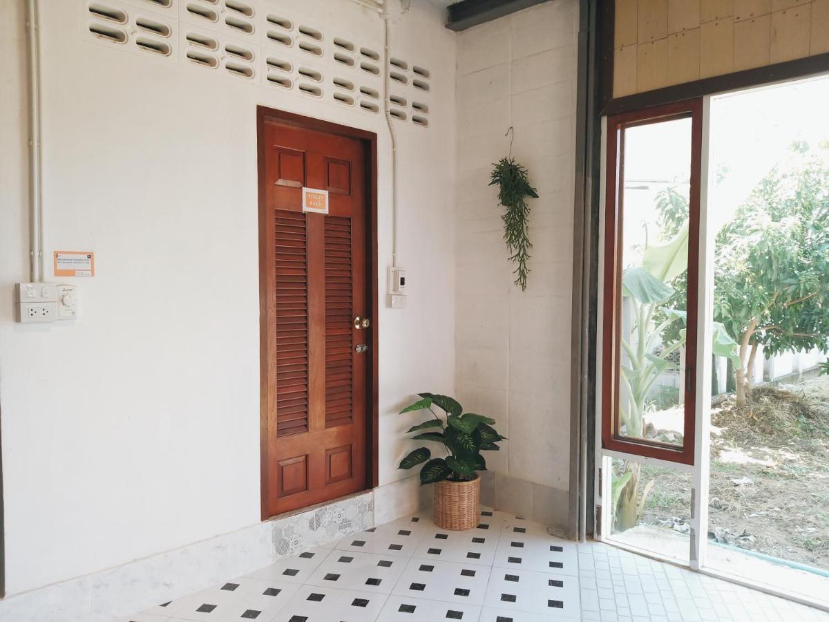 The Warehouse - Ayutthaya Apartment Exterior photo