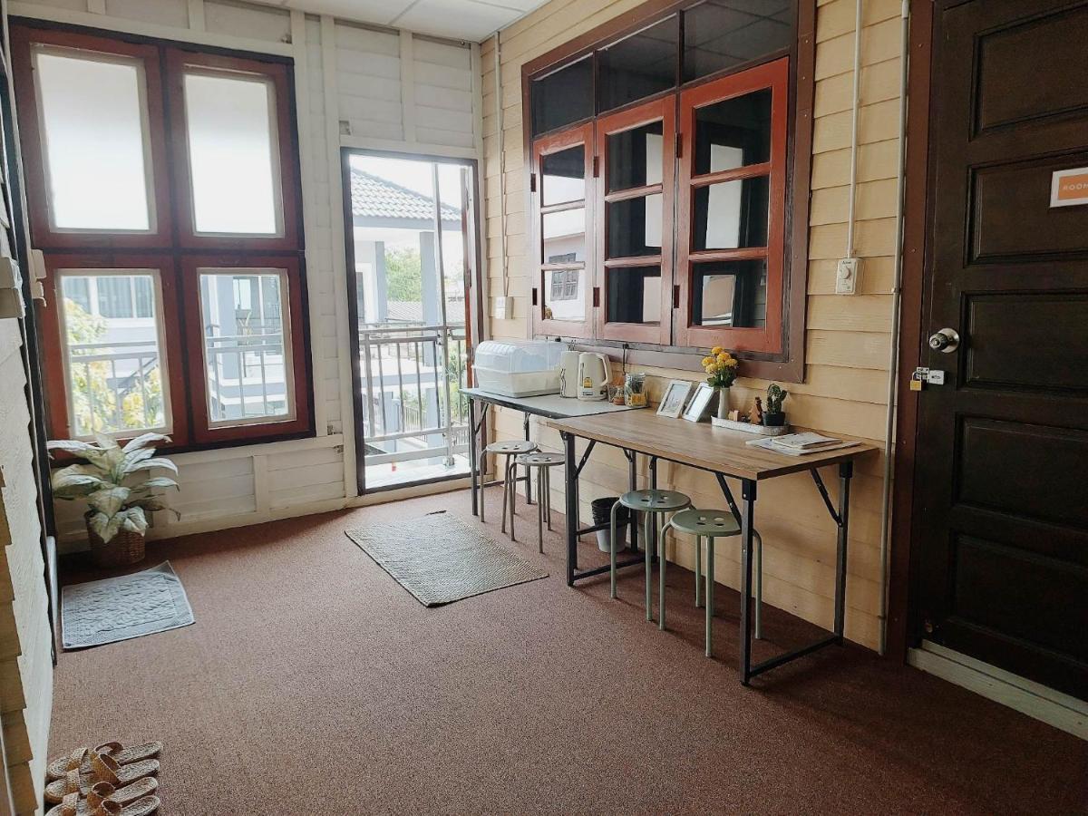 The Warehouse - Ayutthaya Apartment Exterior photo