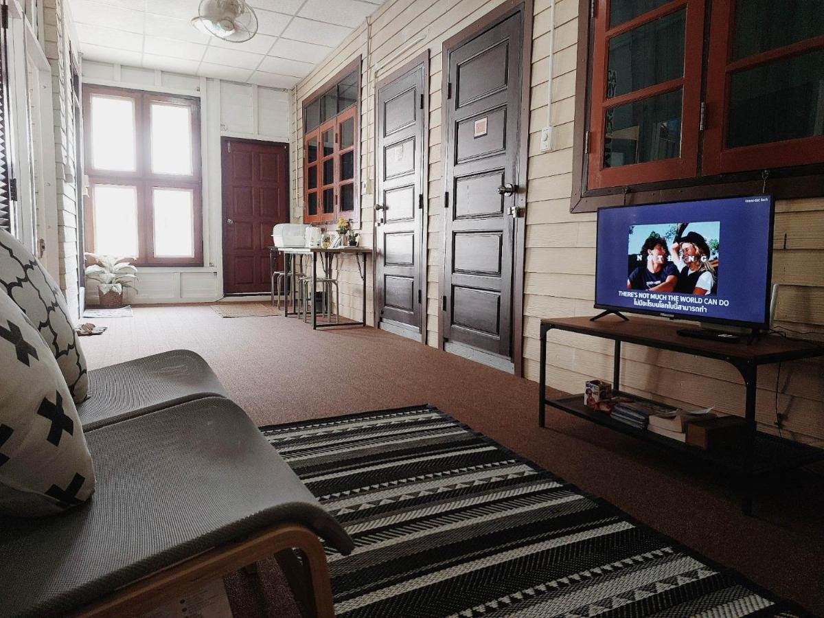 The Warehouse - Ayutthaya Apartment Exterior photo
